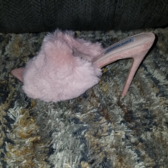 Faux Fur High Heels - Picture 5 of 7